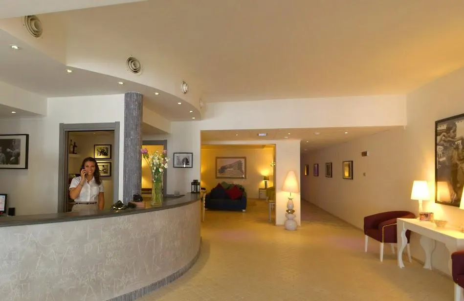 Hotel Cutimare - Aeolian Charme Acquacalda Italy