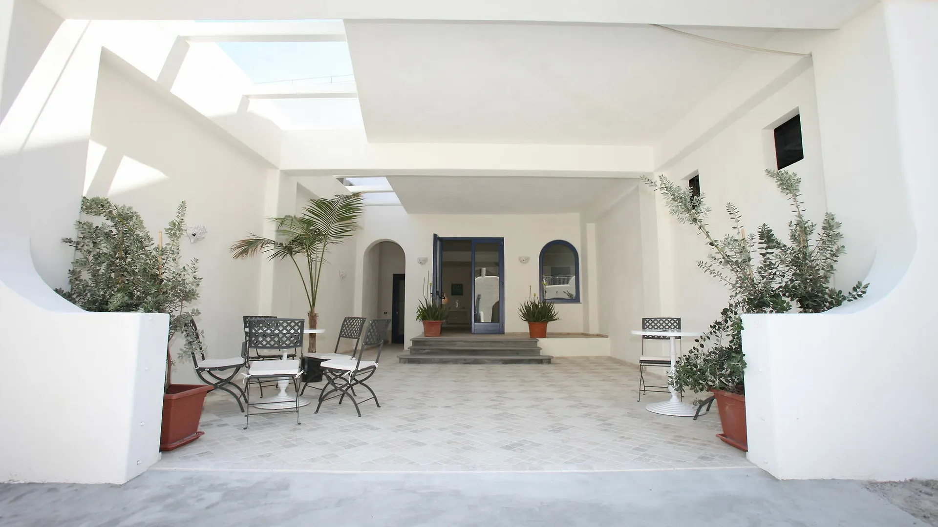 Hotel Cutimare - Aeolian Charme Acquacalda