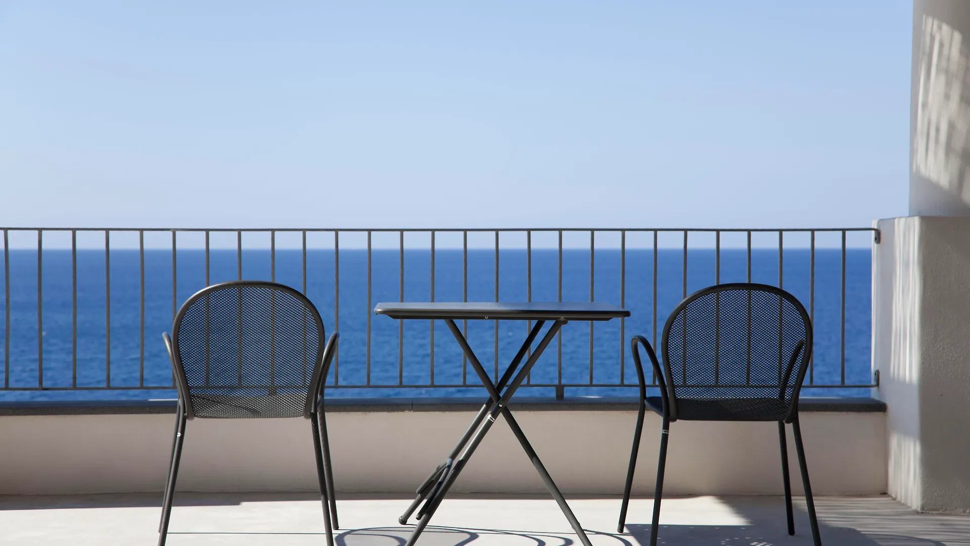Hotel Cutimare - Aeolian Charme Acquacalda 4*,  Italia
