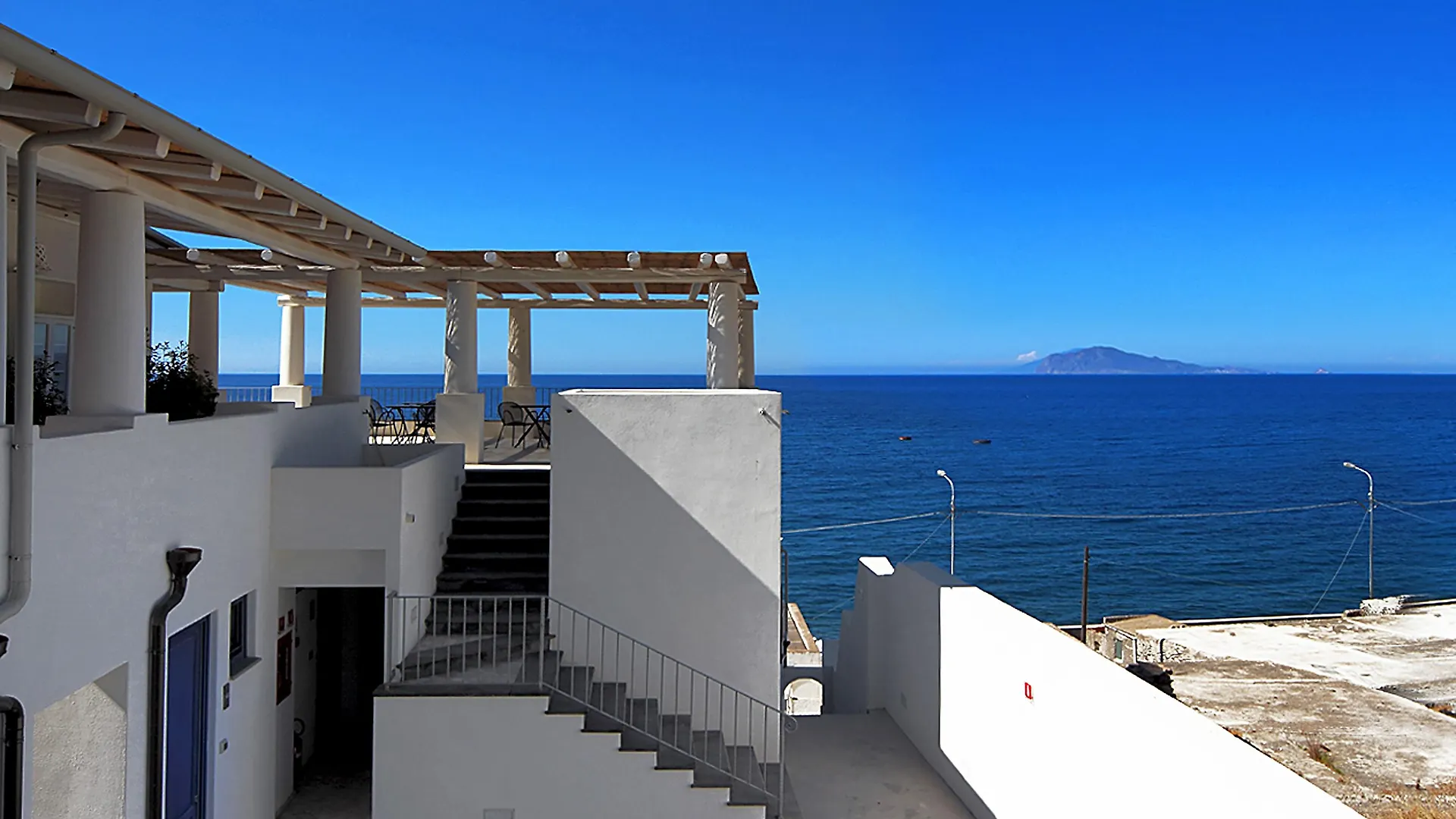 Hotel Cutimare - Aeolian Charme Acquacalda