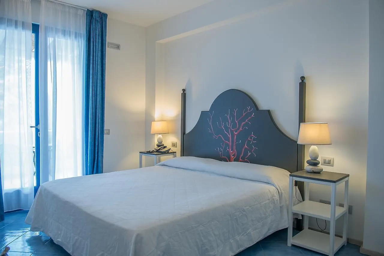 Hotel Cutimare - Aeolian Charme Acquacalda