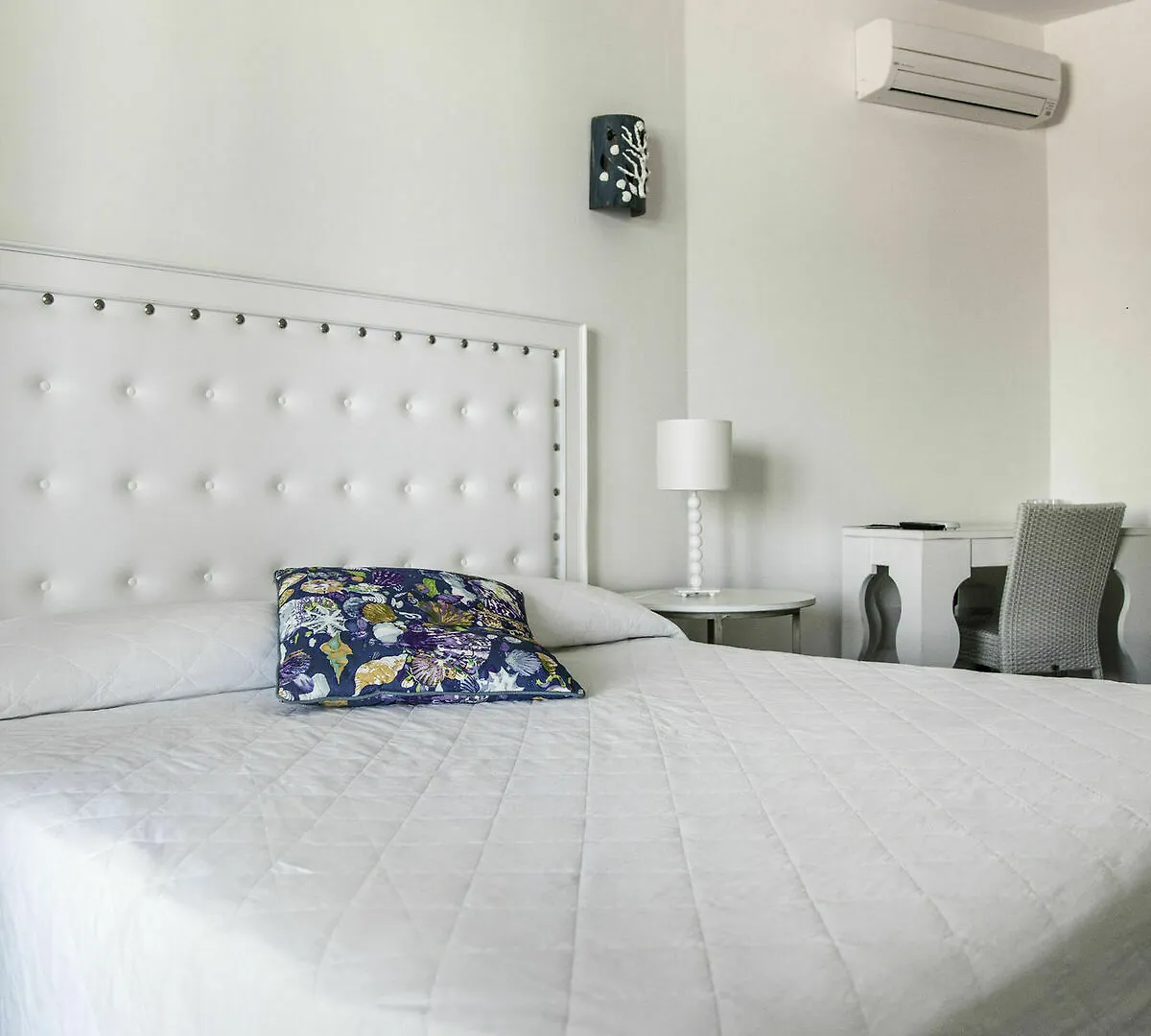 Hotel Cutimare - Aeolian Charme Acquacalda